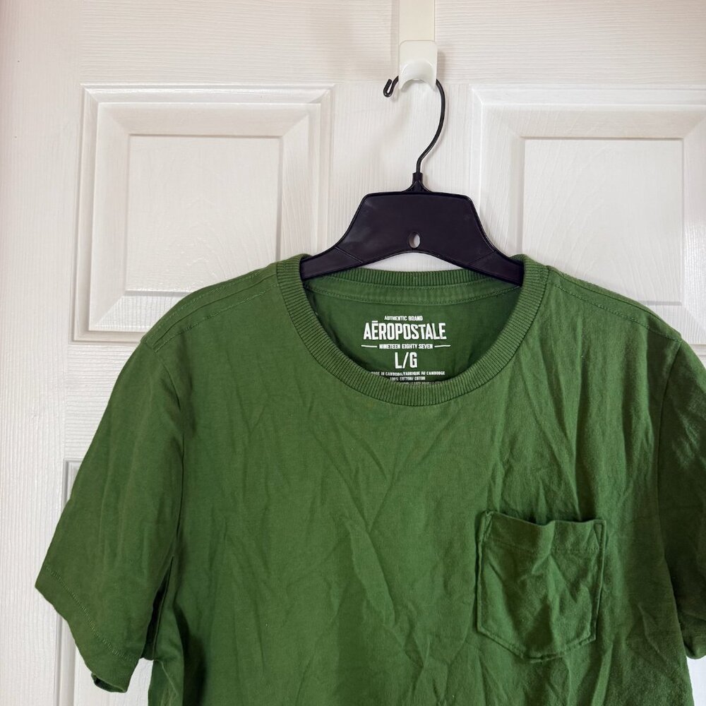 Aeropostale Men's Pocket T Shirt Green Size L